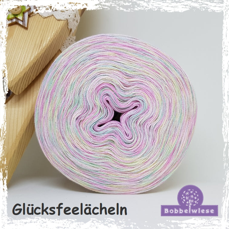 Bobbel meliert "Glücksfeelächeln"